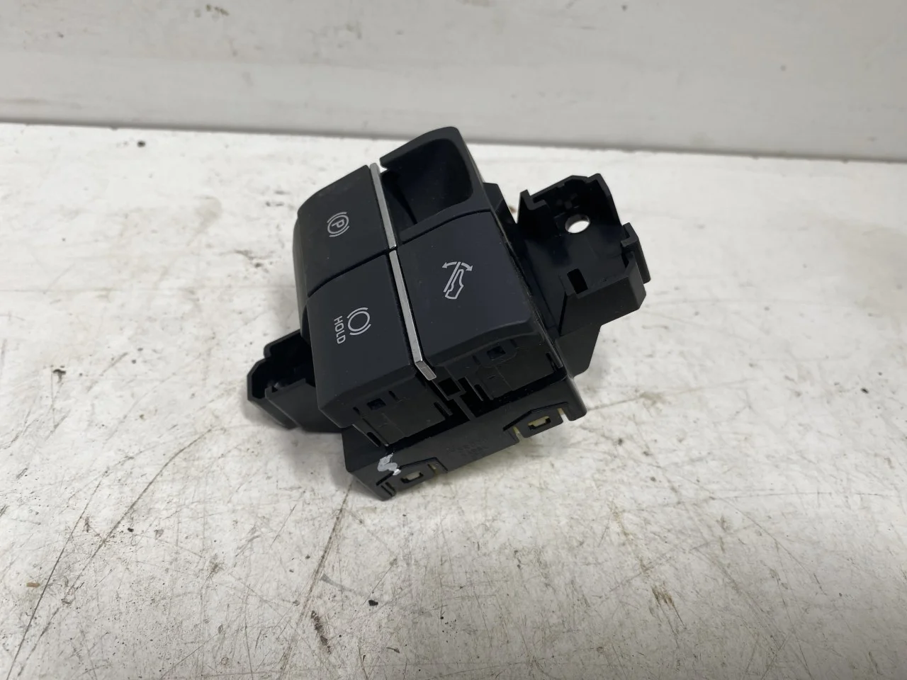 Toyota BZ4X EA10 2022- Rögzítőfék kapcsoló nézet 2