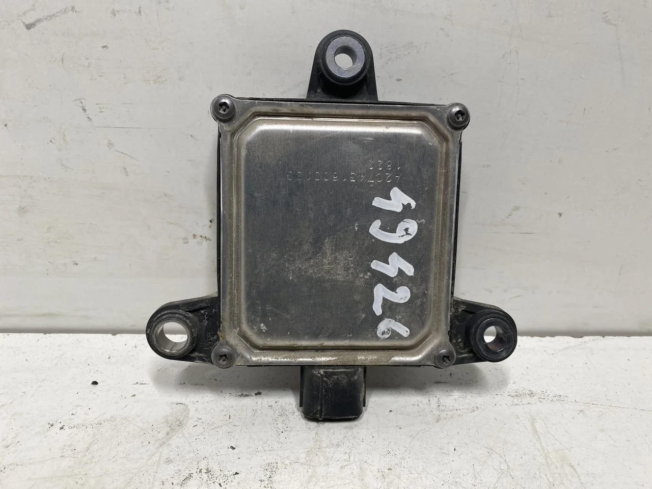Toyota BZ4X EA10 2022- Aktív ütközésvédelem érzékelő nézet 2