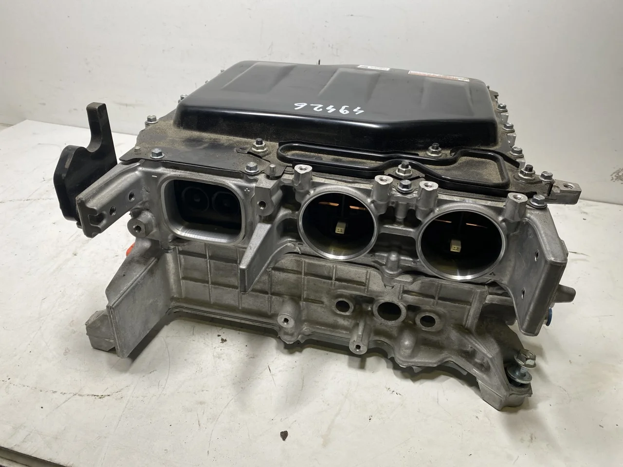Toyota BZ4X EA10 2022- Feszültségátalakító, akkumulátor nézet 3