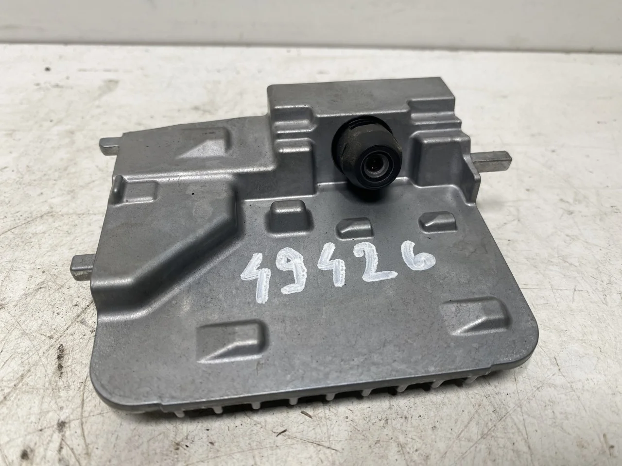Toyota BZ4X EA10 2022- Exterior camera