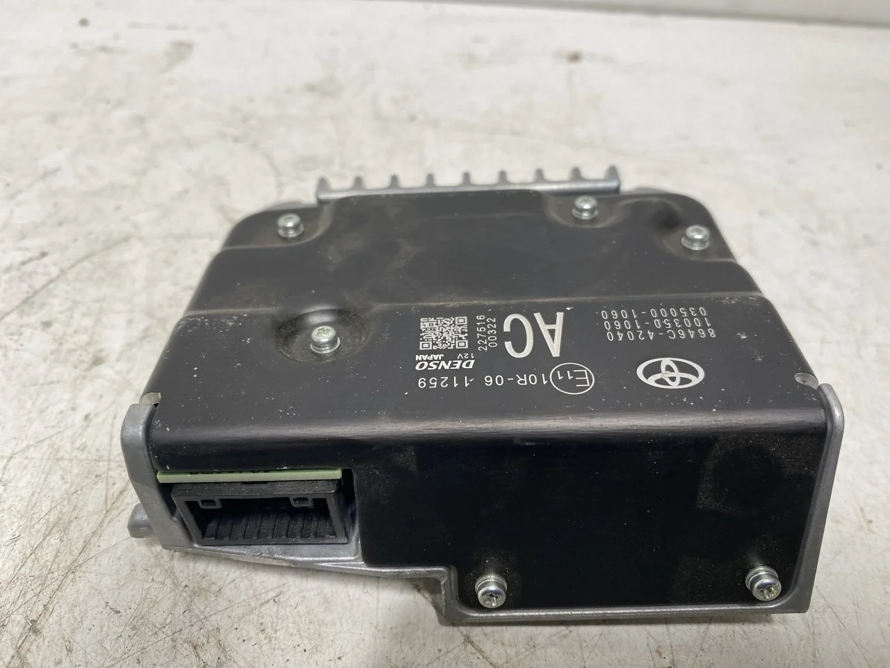 Toyota BZ4X EA10 2022- Exterior camera view 2