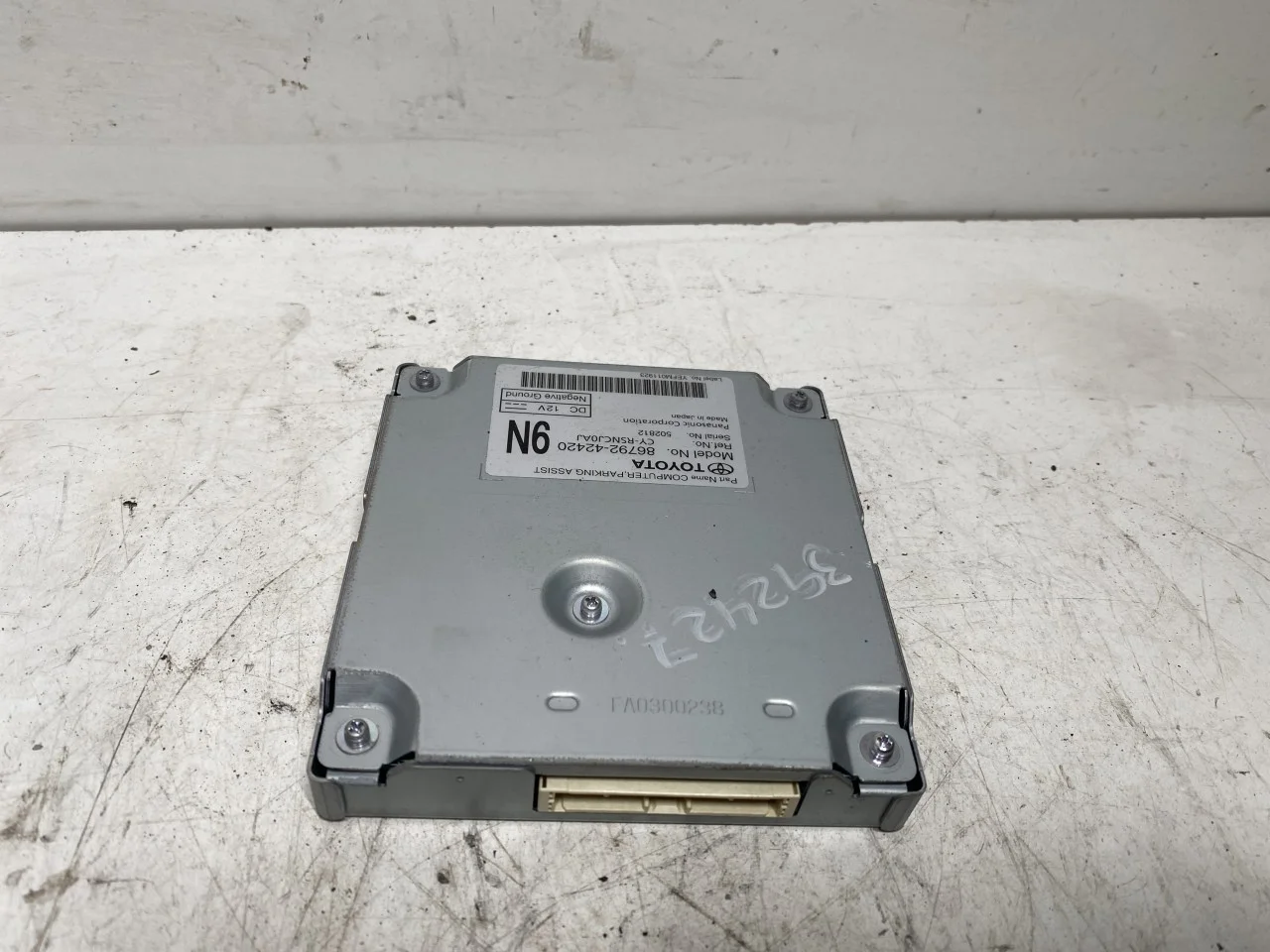 Toyota BZ4X EA10 2022- Control unit, parking assist view 2