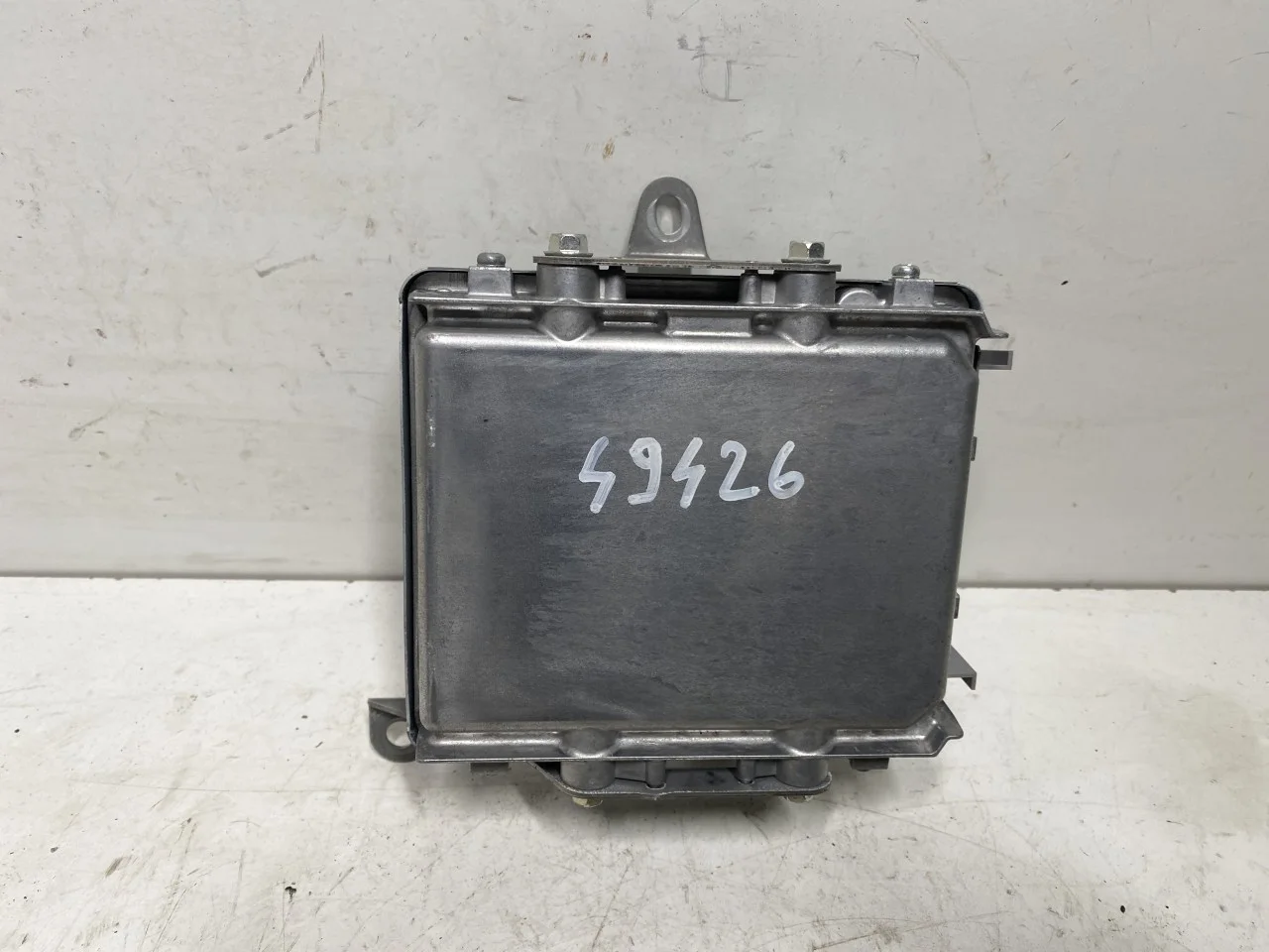 Toyota BZ4X EA10 2022- Vezérlőegység, egyéb nézet 2