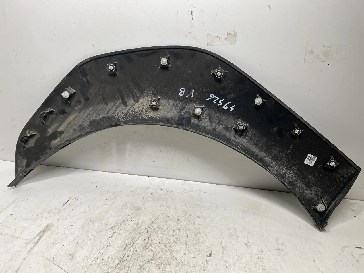 Toyota BZ4X EA10 2022- Wheel arch trim view 2