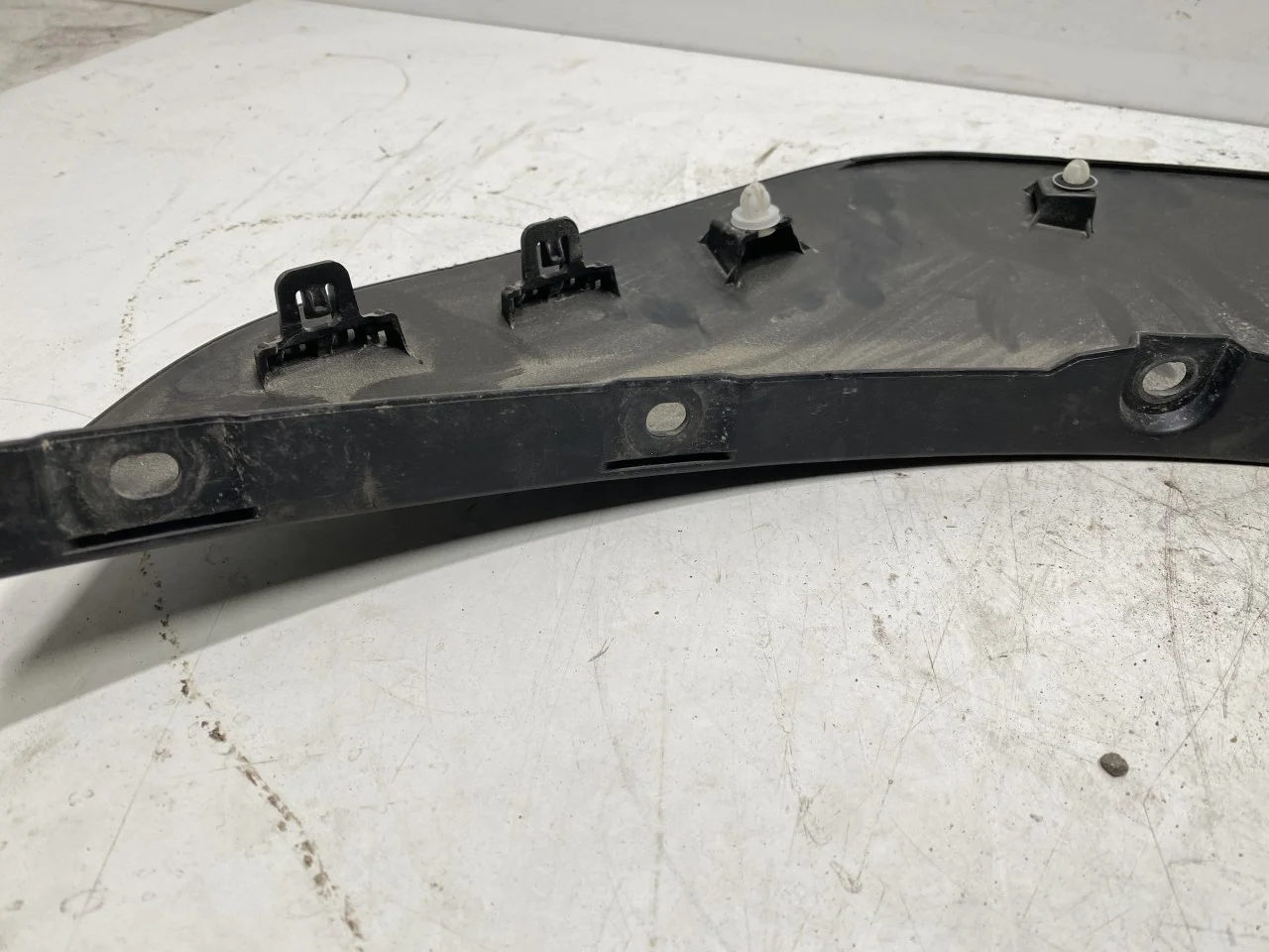 Toyota BZ4X EA10 2022- Wheel arch trim view 4