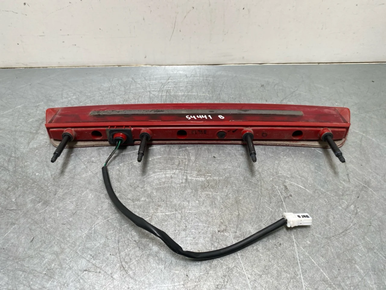 Hyundai KONA / ELECTRIC 2018-23 Rear window brake light view 2