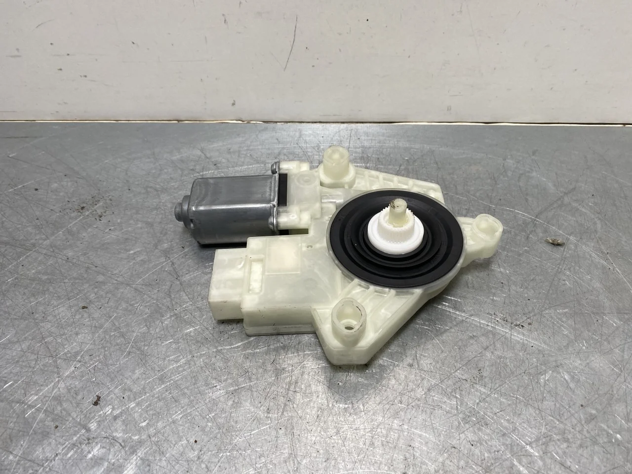 Volkswagen ID.3 2021- Ablakemelő motor