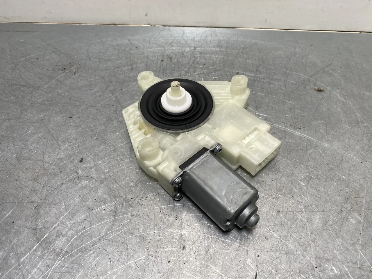 Volkswagen ID.3 2021- Ablakemelő motor nézet 2