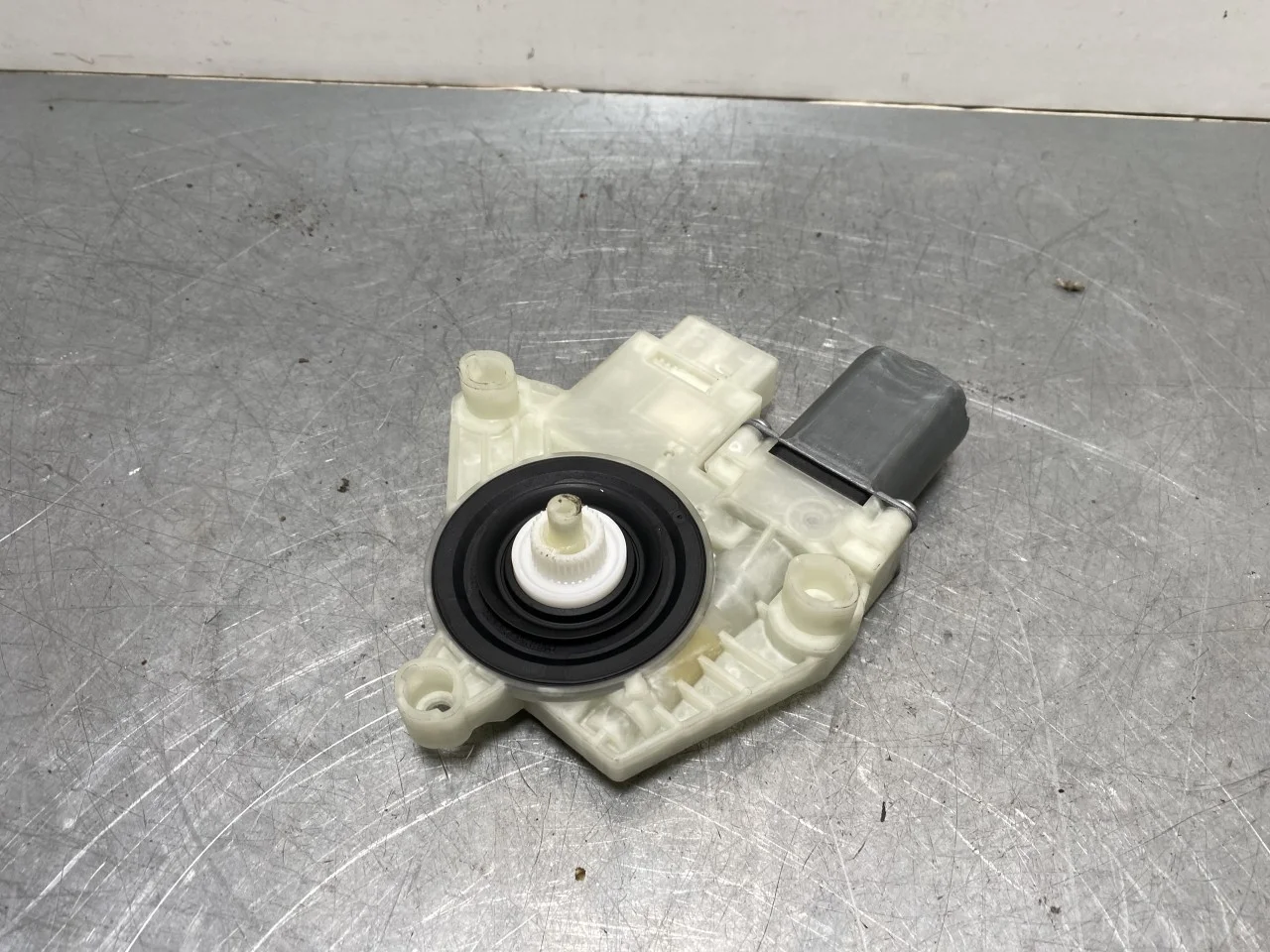 Volkswagen ID.3 2021- Ablakemelő motor nézet 3