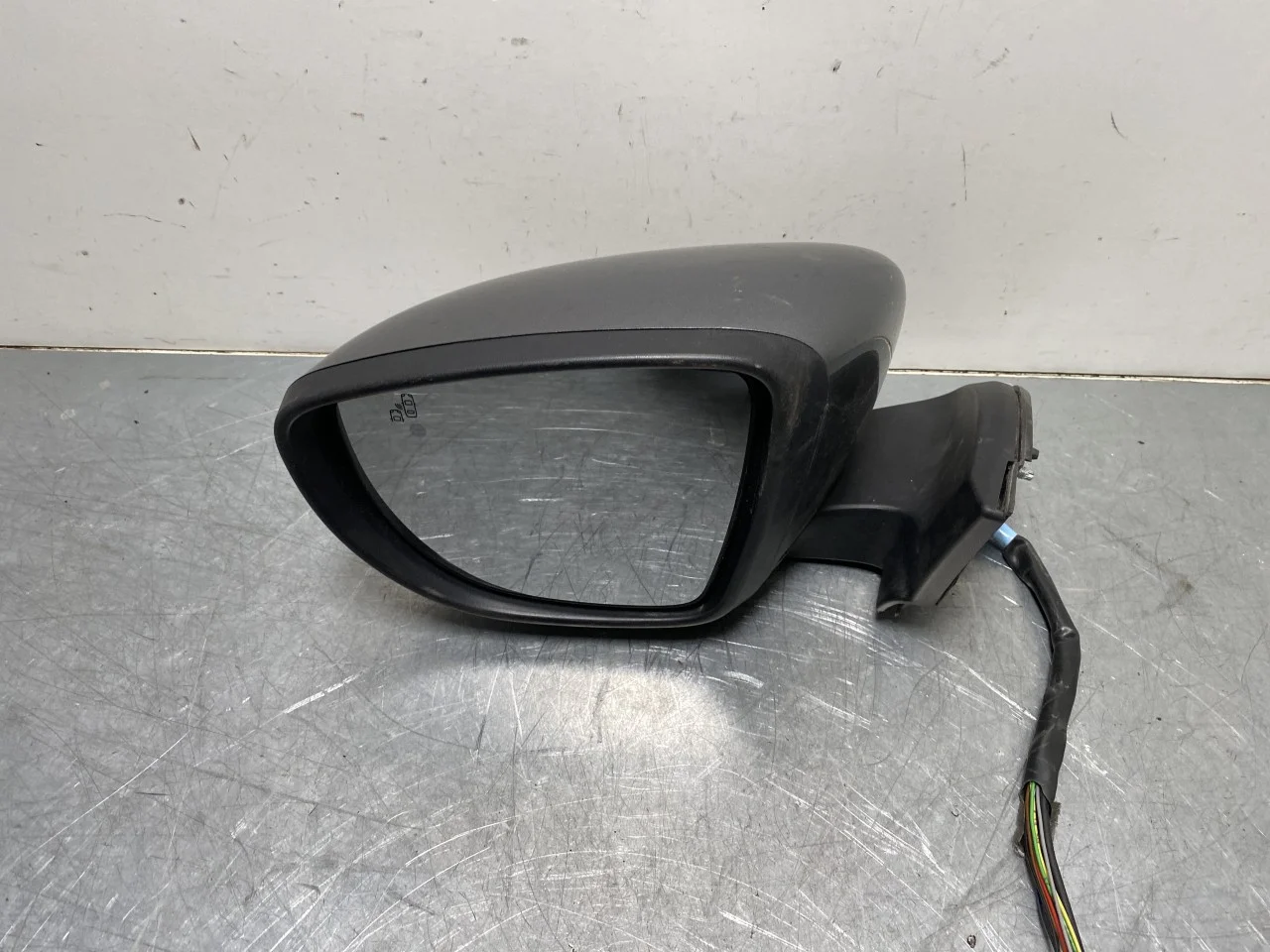 Nissan LEAF 2017-24 Left power mirror view 4