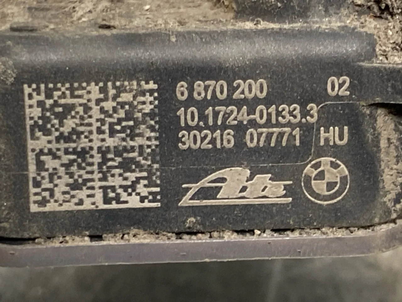 BMW I3 I01 2013-22 Level control / air suspension sensor view 3