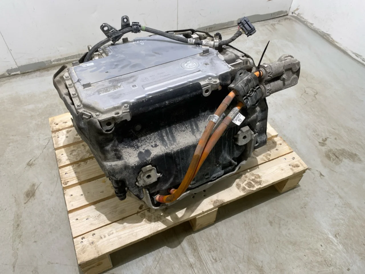BMW IX 2022- Elektromos motor, hátsó nézet 2