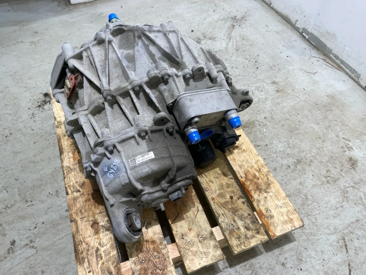 Tesla MODEL 3 2017--> Elektromos motor, első nézet 3