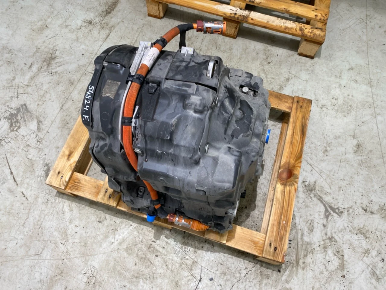 Mercedes EQE SUV X294 2022- Elektromos motor, első nézet 3