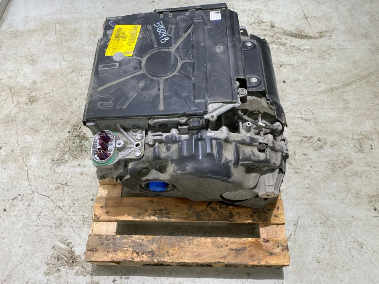 Mercedes EQE SUV X294 2022- Elektromos motor, hátsó nézet 2
