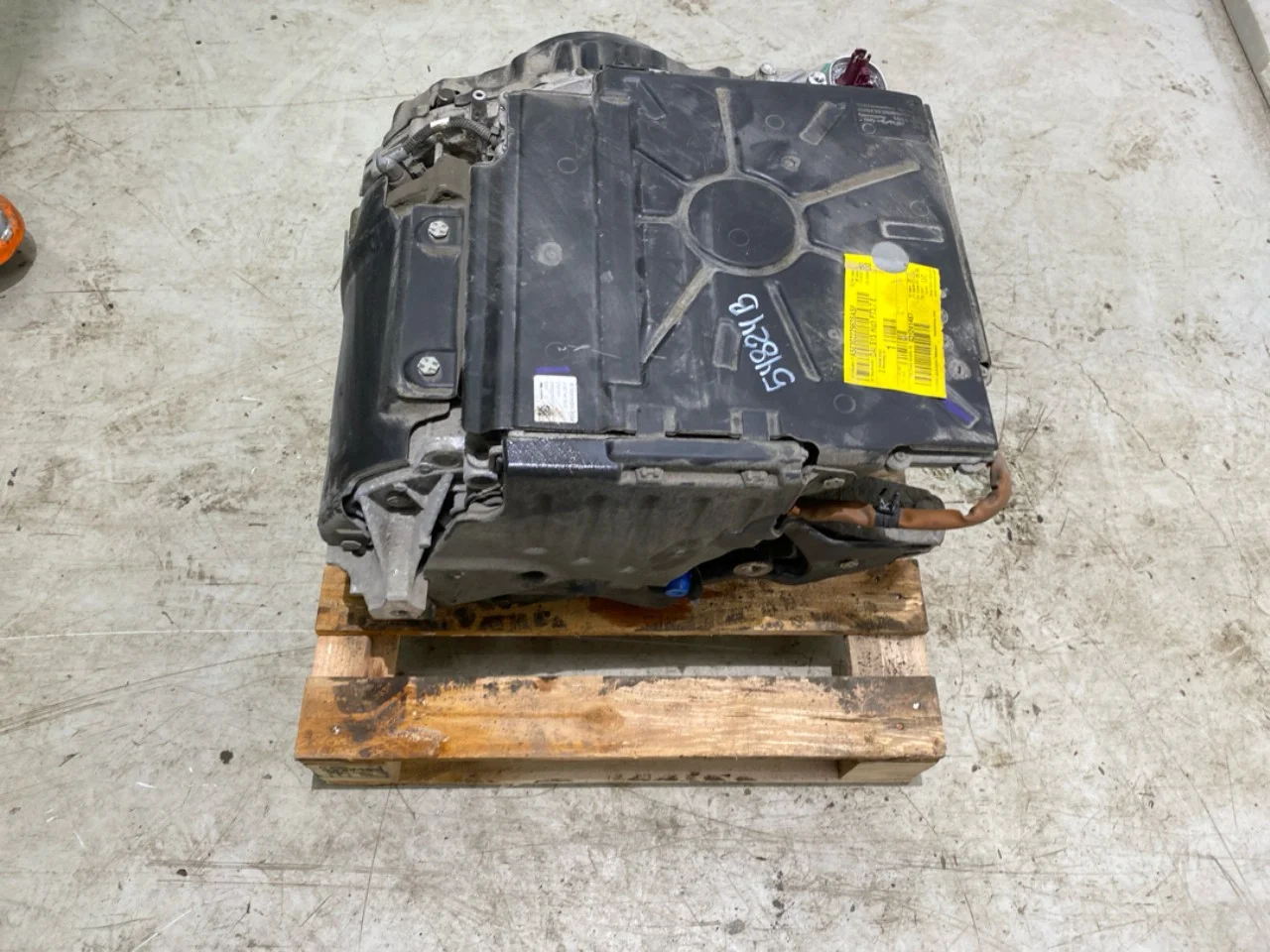 Mercedes EQE SUV X294 2022- Elektromos motor, hátsó nézet 3