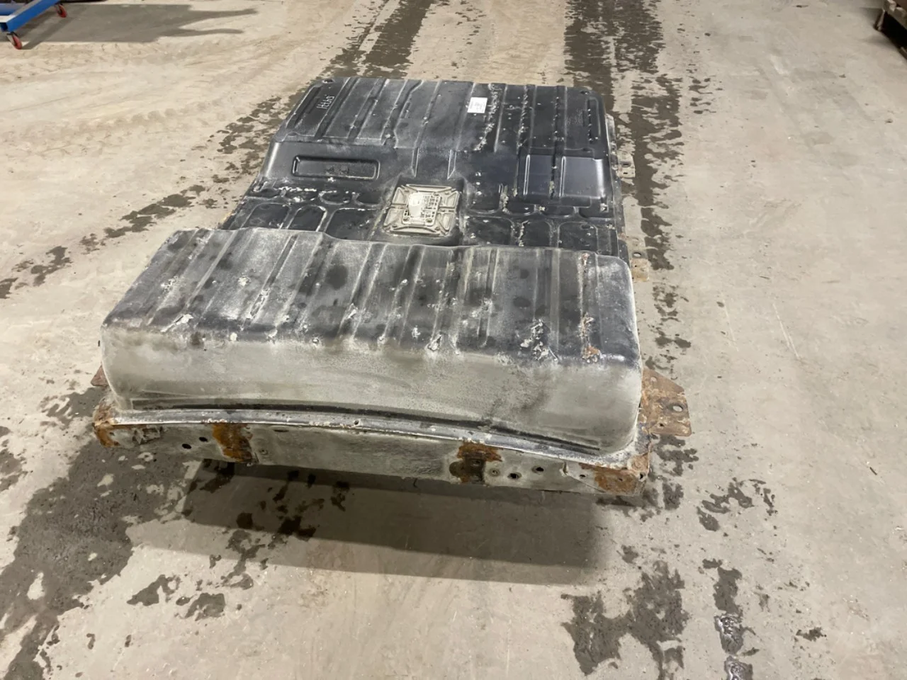 Nissan LEAF 2011-17 High-voltage battery view 2