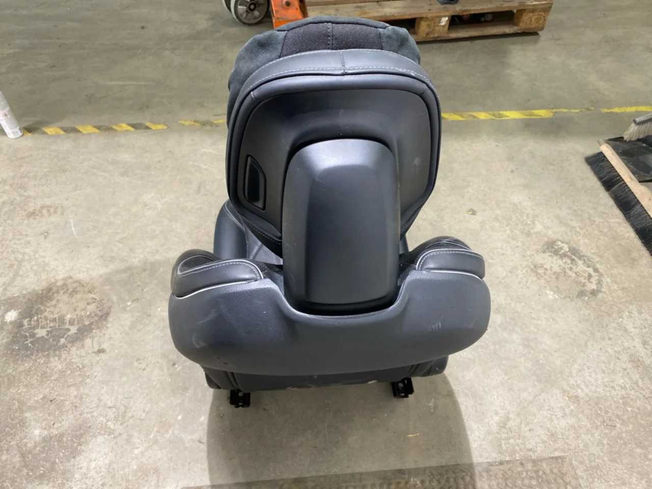 Mercedes EQS V297 2022- Ülés, első, jobb nézet 4