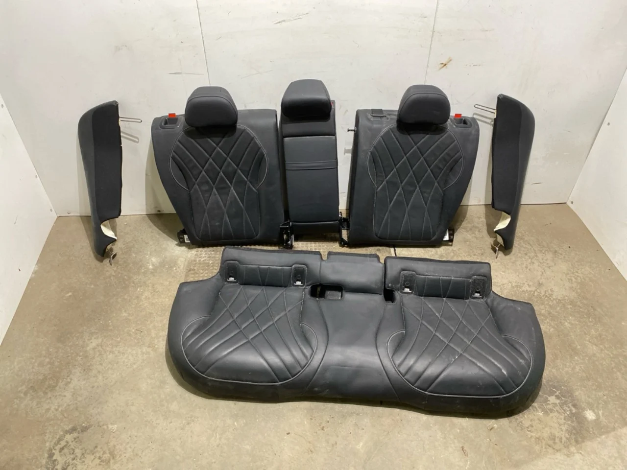 Mercedes EQS V297 2022- Hátsó ülés