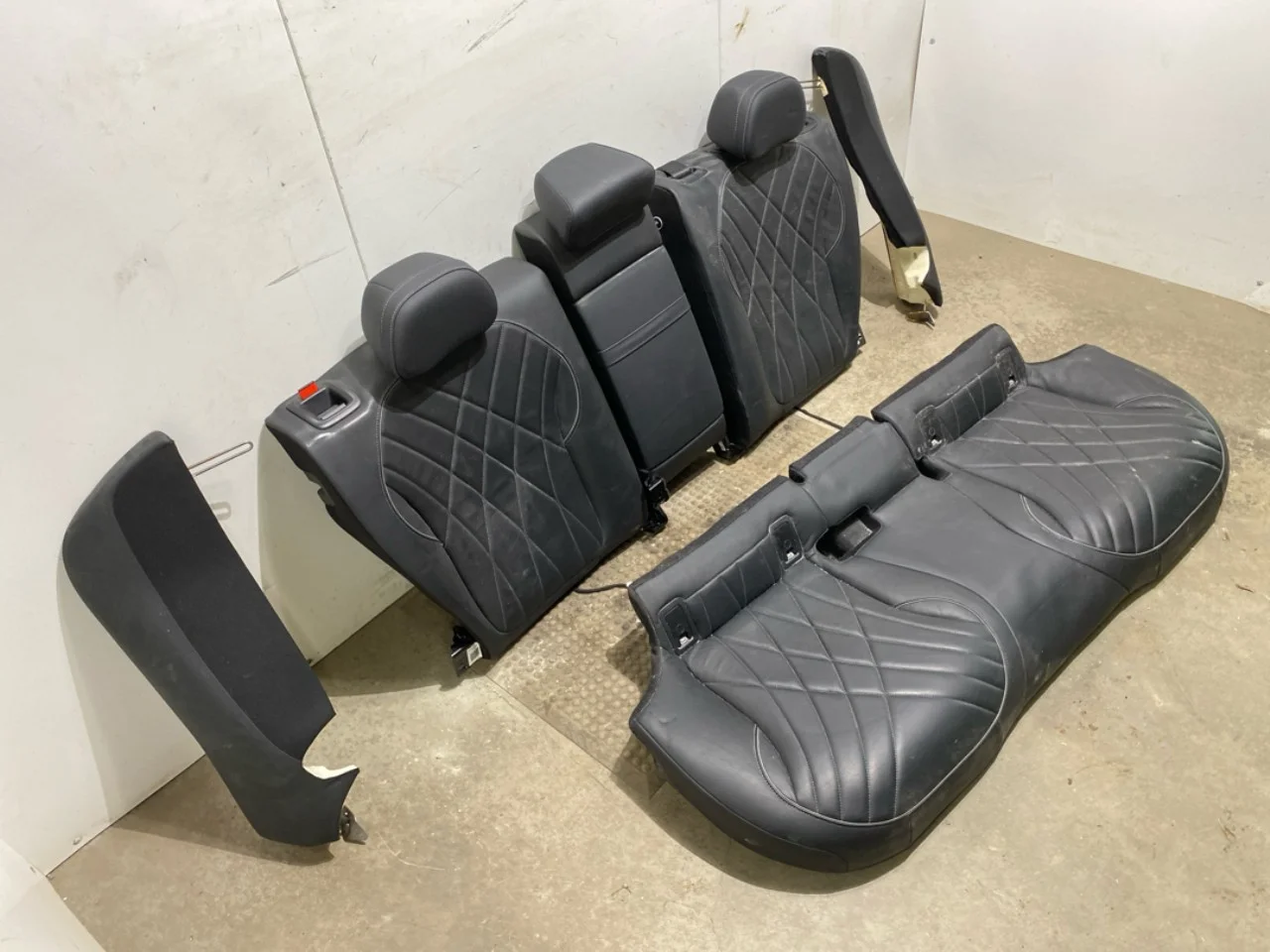 Mercedes EQS V297 2022- Hátsó ülés nézet 3