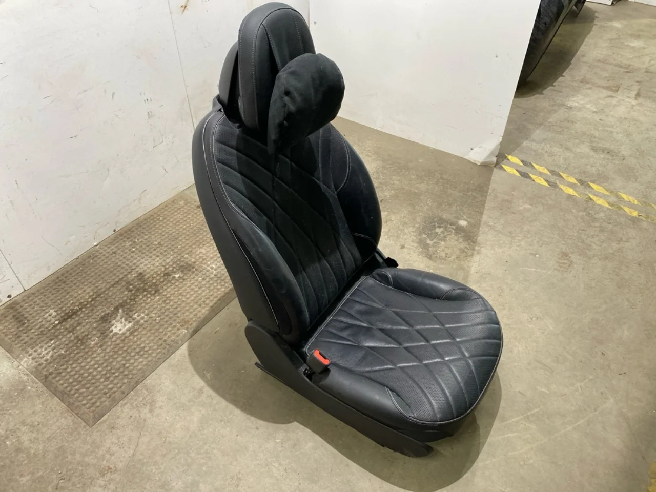 Mercedes EQS V297 2022- Ülés, első, bal nézet 2
