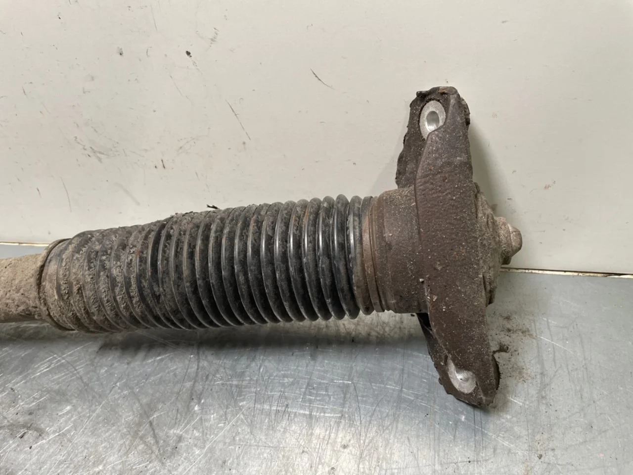 Hyundai IONIQ 6 CE 2023->> Shock absorber, rear view 4