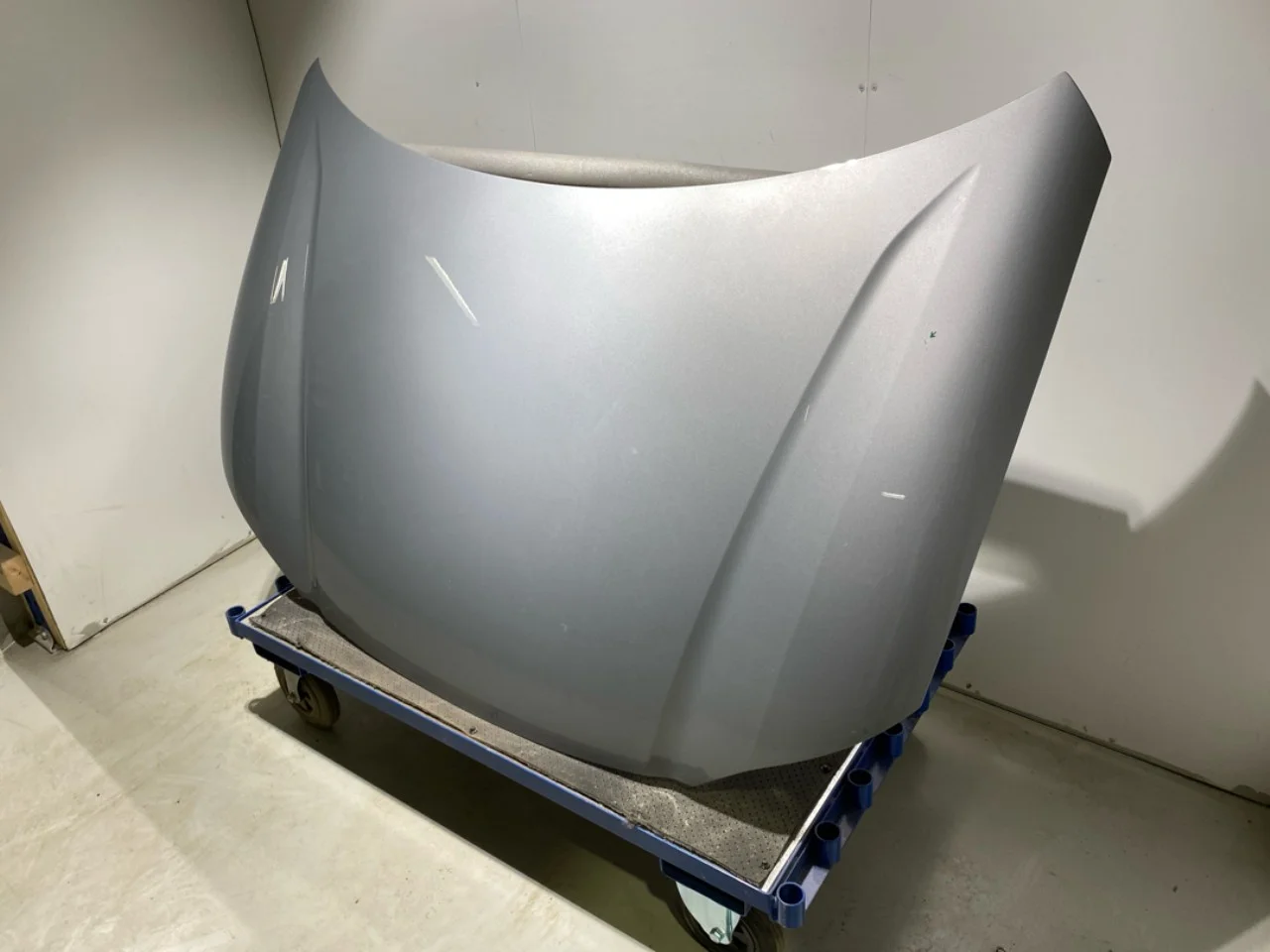 Hyundai IONIQ 6 CE 2023->> Bonnet view 3