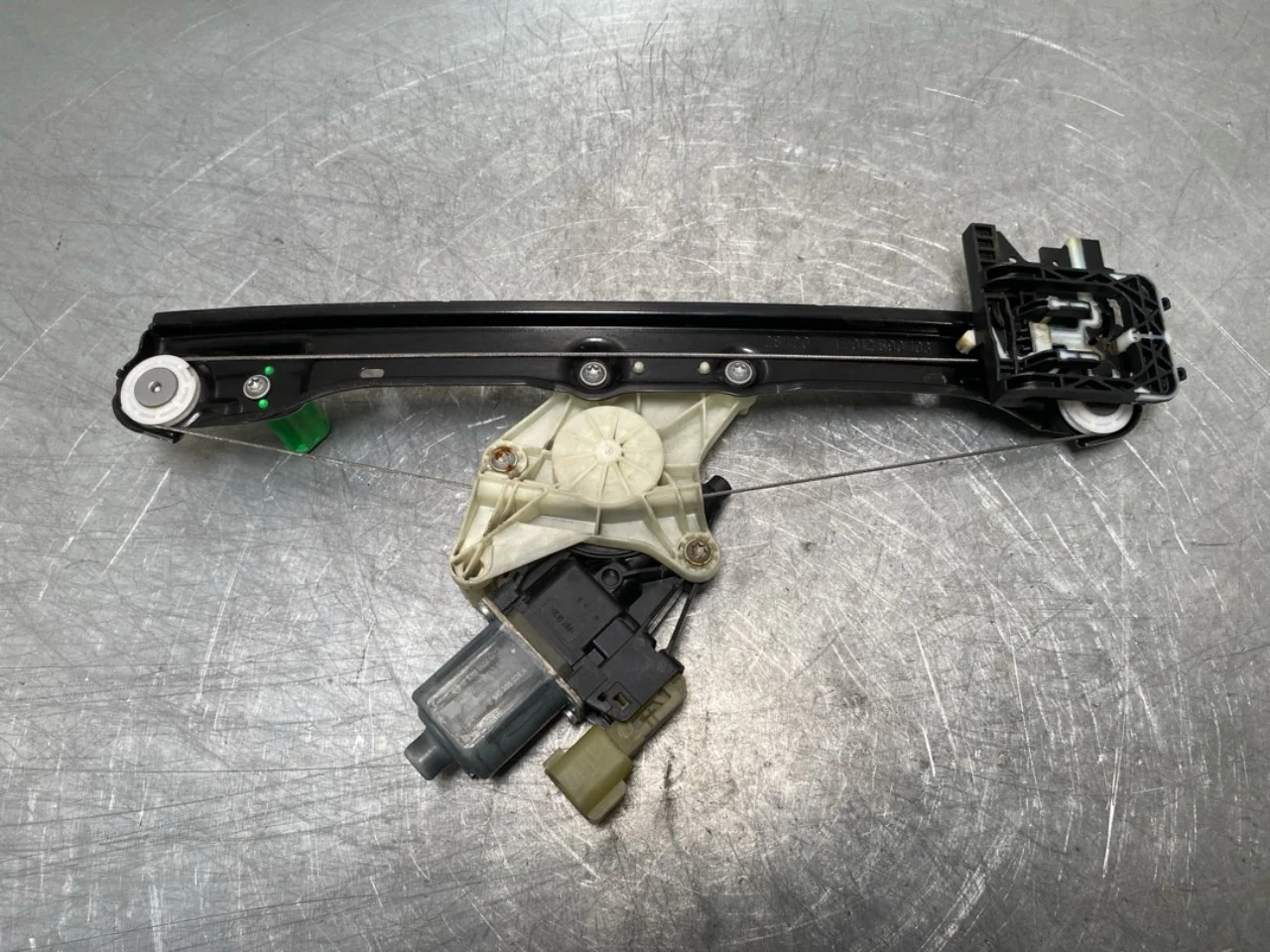 Jaguar I-PACE 2018- Electric window regulator, complete view 2