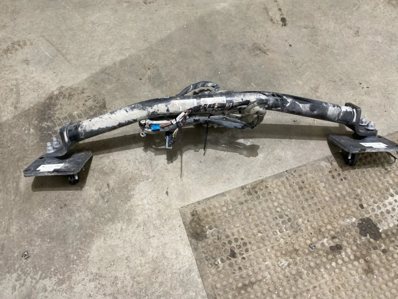 Mercedes EQS V297 2022- Tow bar view 4