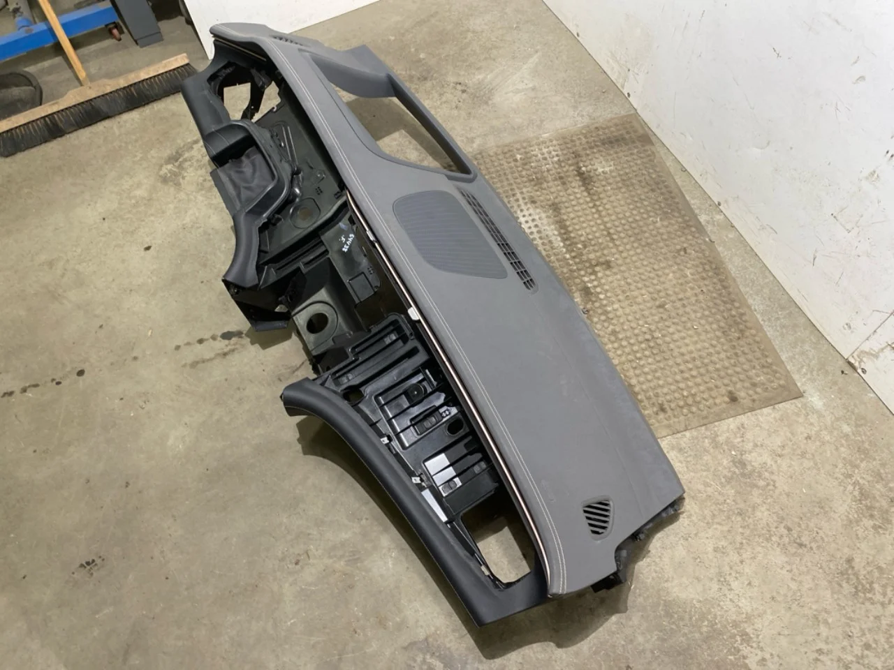 Mercedes EQS V297 2022- Dashboard view 2