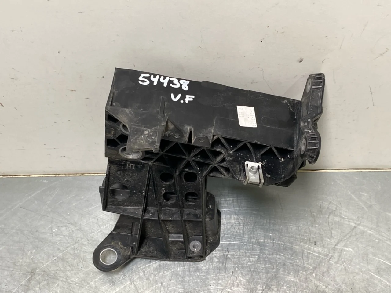Mercedes EQS V297 2022- Upper front panel view 4
