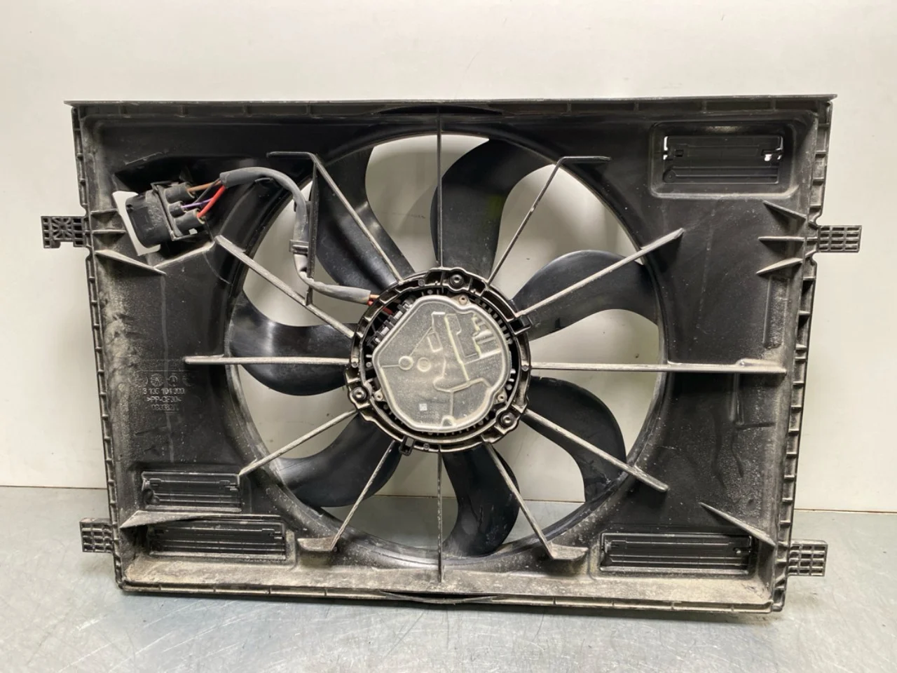 Mercedes EQS V297 2022- Hűtőventilátor, elektromos nézet 2