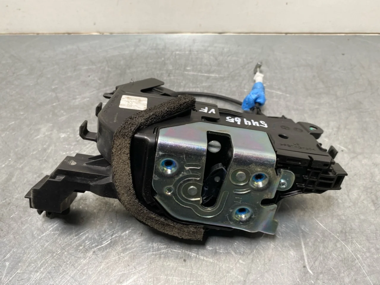 Hyundai IONIQ 6 CE 2023->> Door lock housing