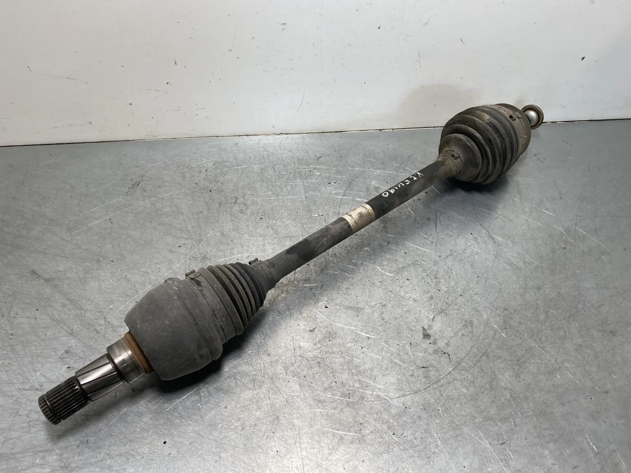Mercedes B 180-200 W246/W242 2012-19 Front left driveshaft view 3