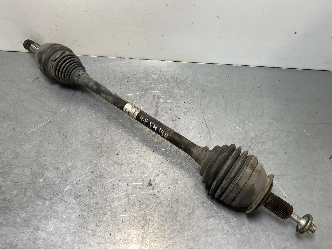 Mercedes B 180-200 W246/W242 2012-19 Féltengely, első, jobb nézet 2
