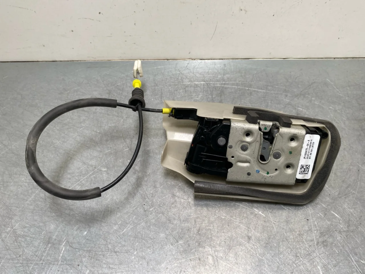 Tesla MODEL Y 2021- Door lock housing