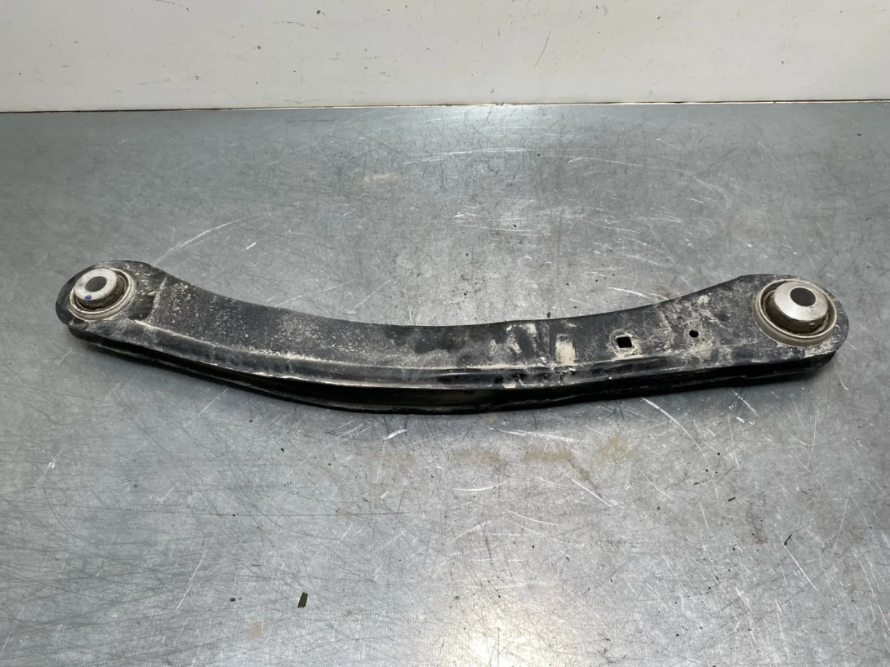BMW IX 2022- Braț suspensie, stânga spate vedere 2