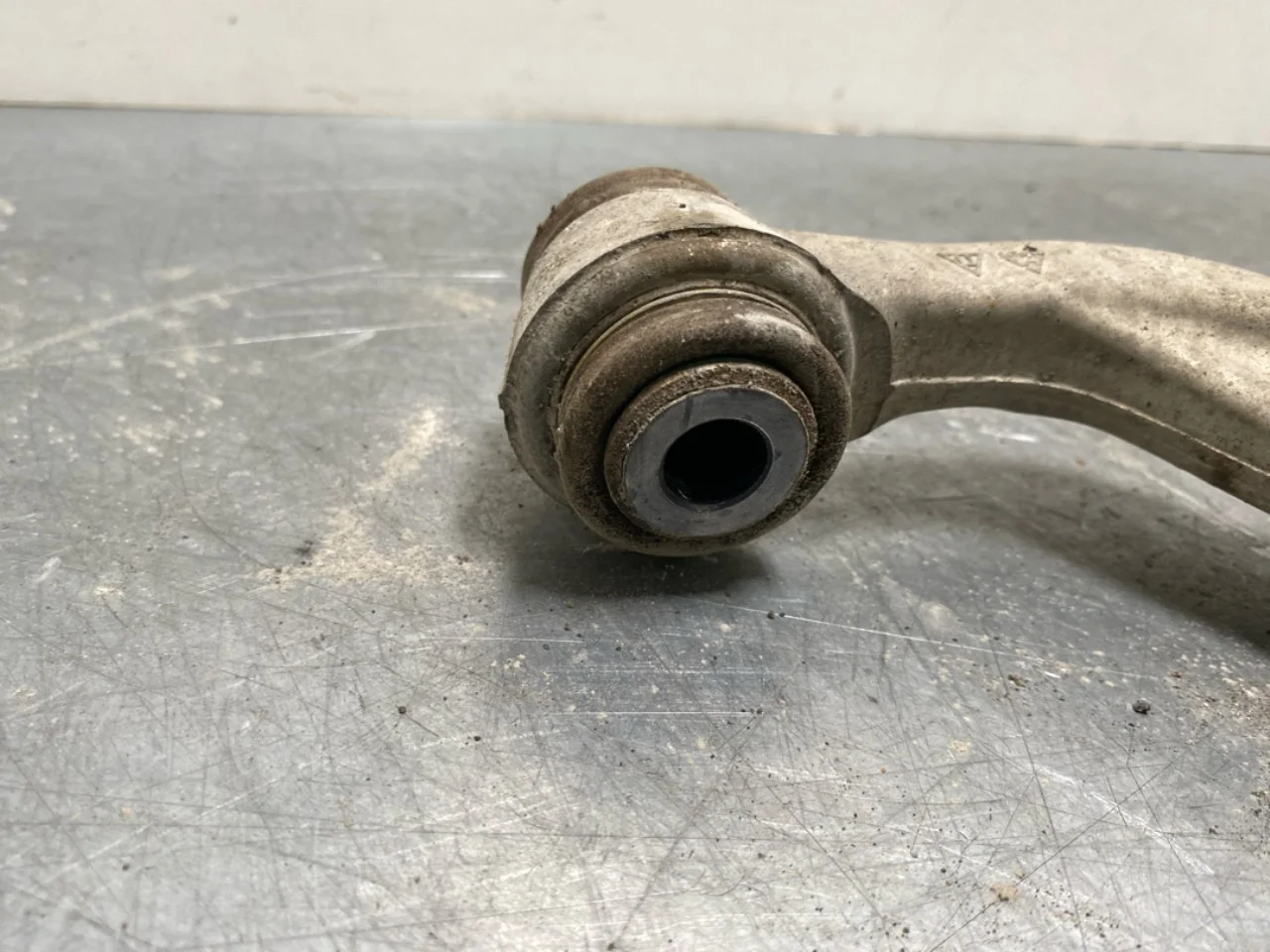 BMW IX 2022- Braț suspensie, stânga spate vedere 3