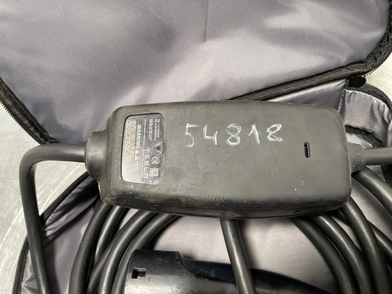 Tesla MODEL 3 2017--> Akkumulátortöltő nézet 2
