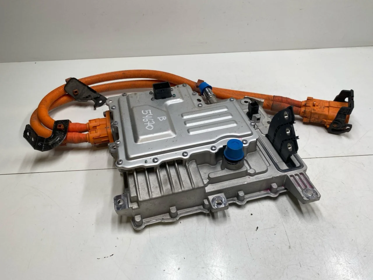 Invertor, 12-220V