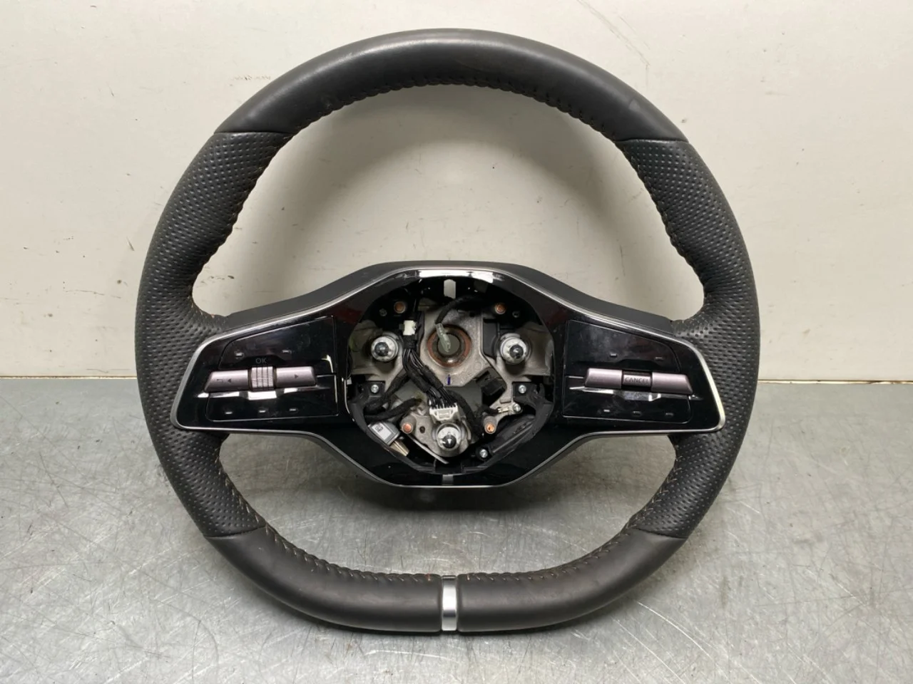Nissan ARIYA 2021- Kormánykerék