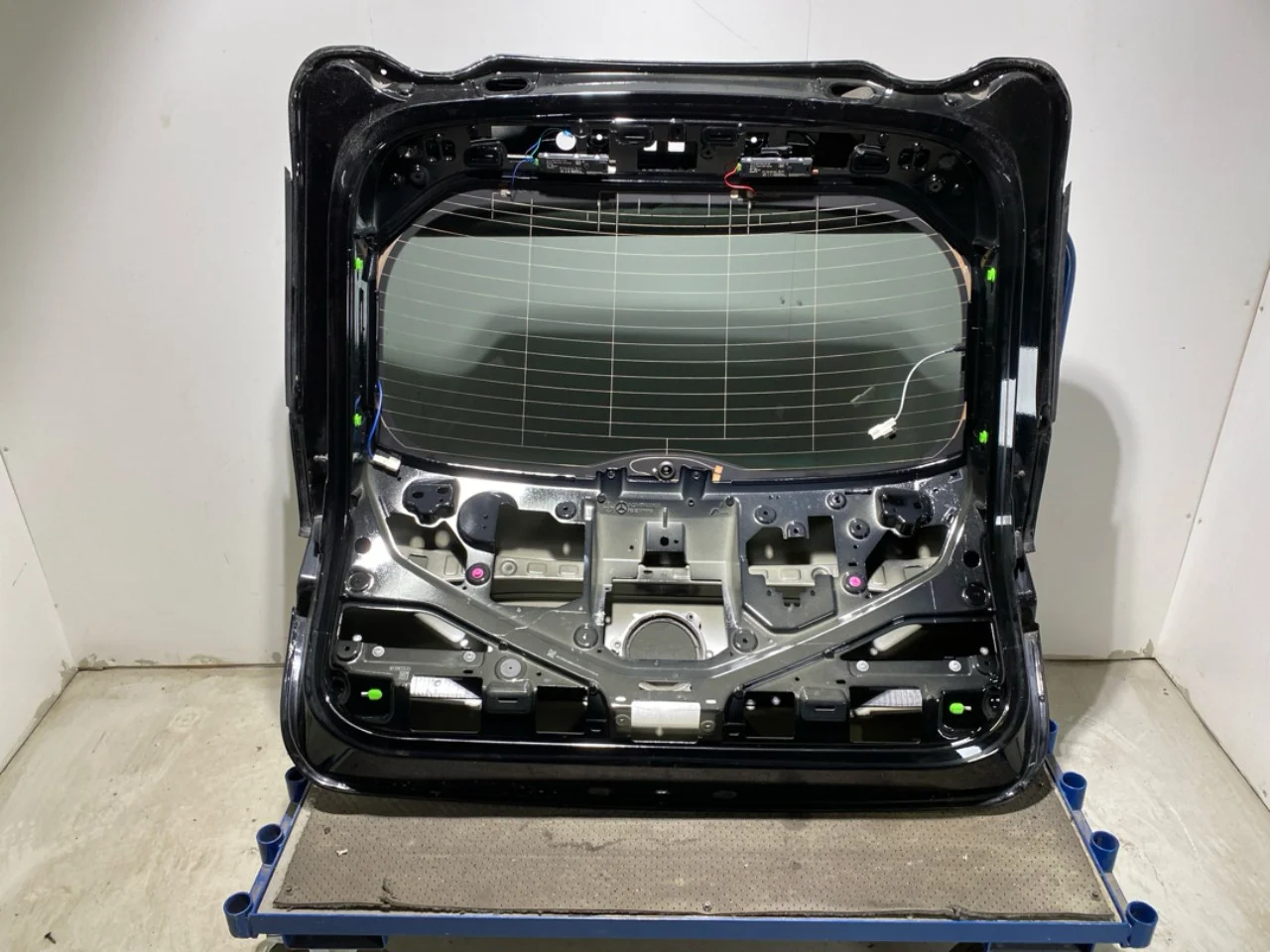 Mercedes EQE SUV X294 2022- Tailgate, estate view 4