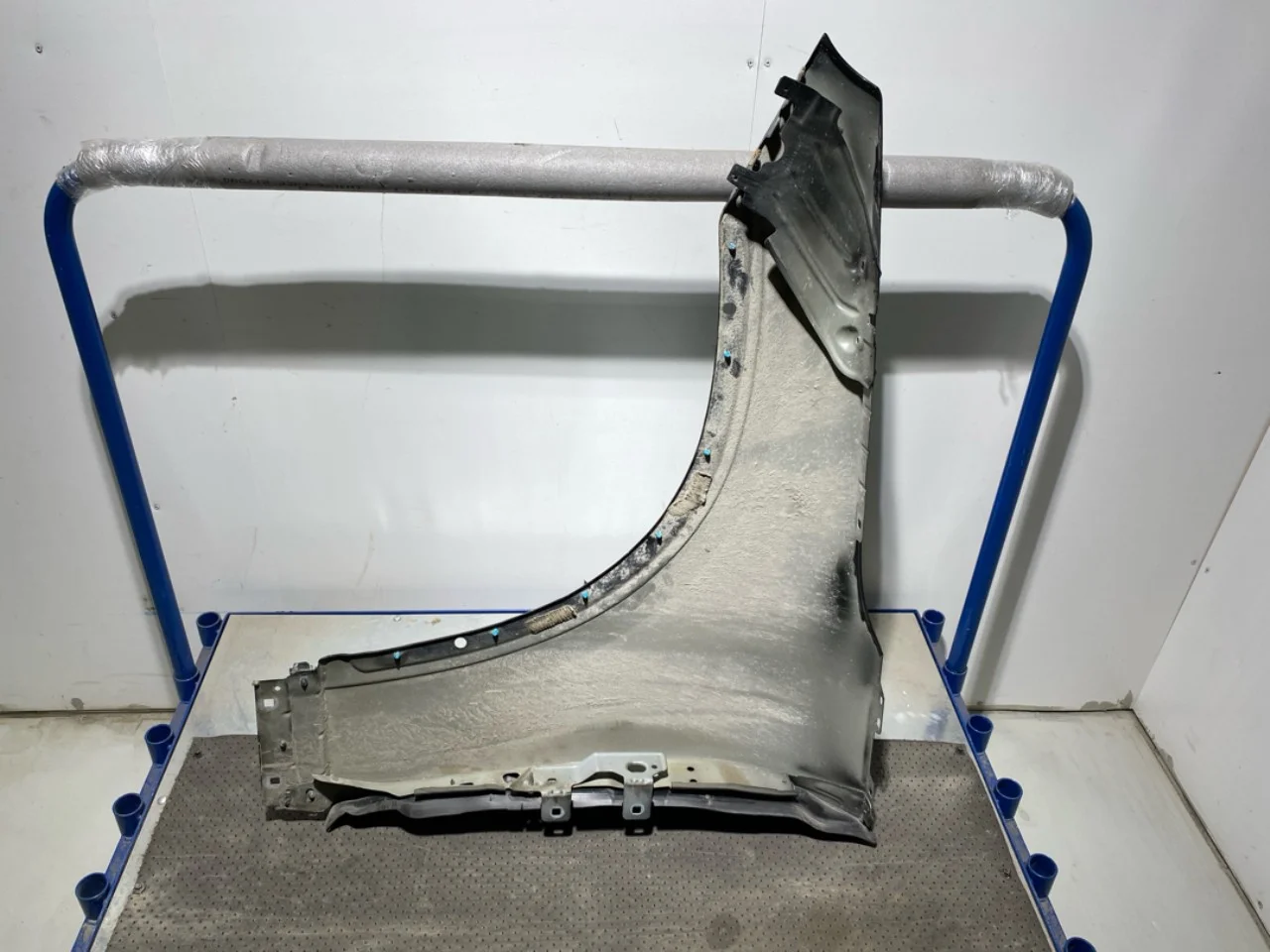 Mercedes EQE SUV X294 2022- Front right fender view 4
