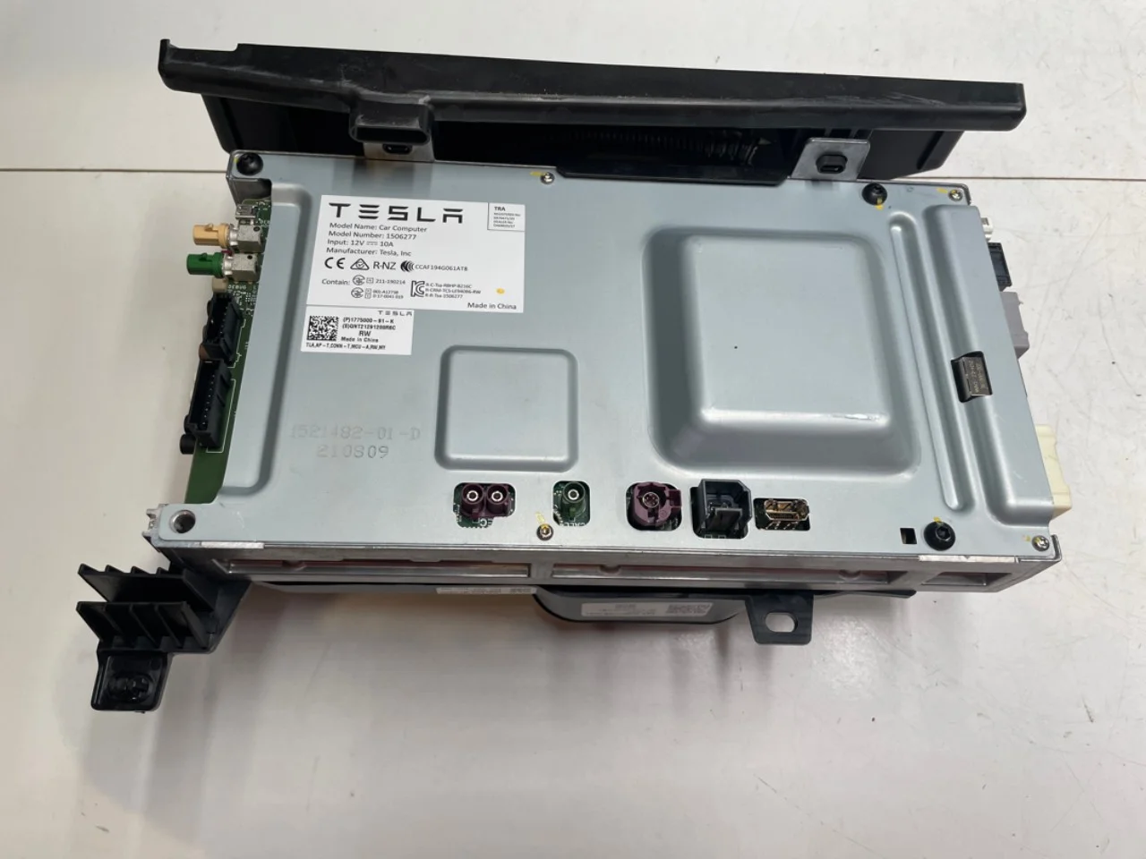 Tesla MODEL Y 2021- Vezérlőegység, autopilot nézet 2