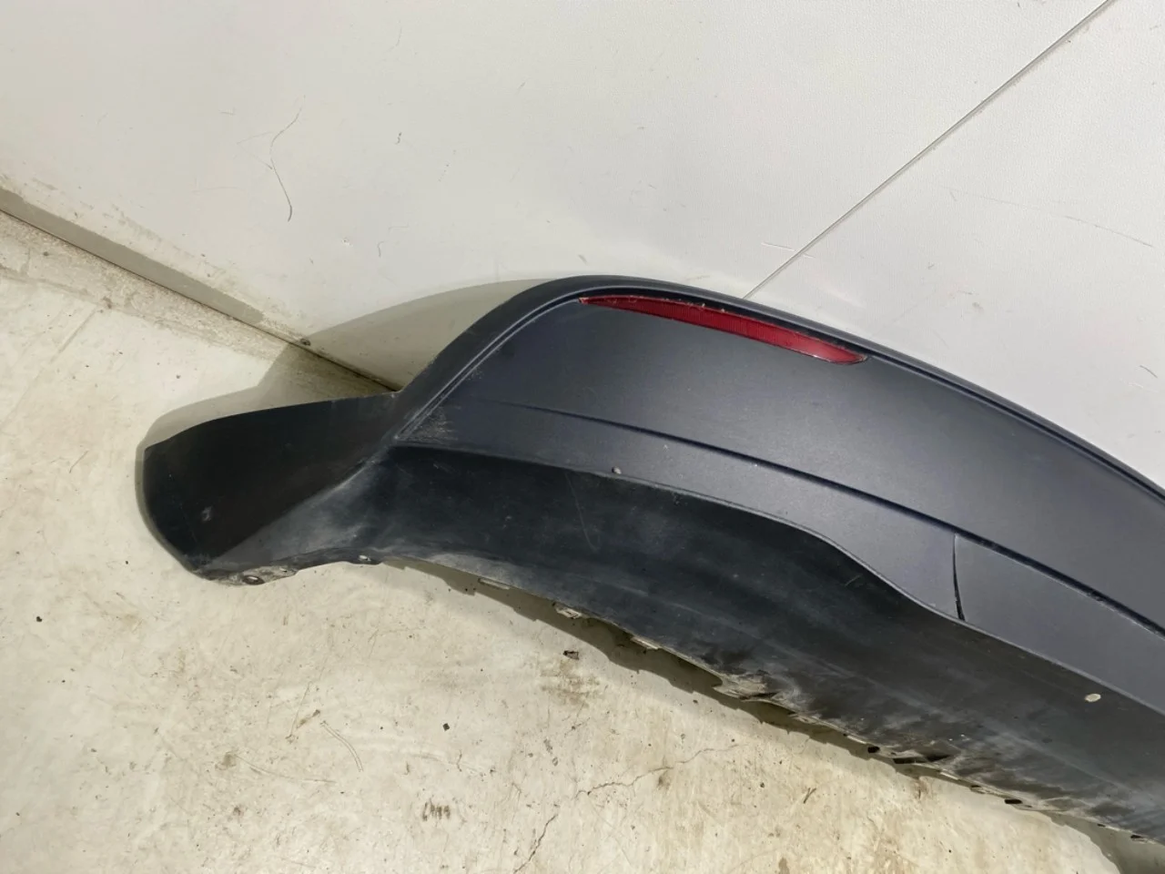 Tesla MODEL Y 2021- Rear bumper view 3