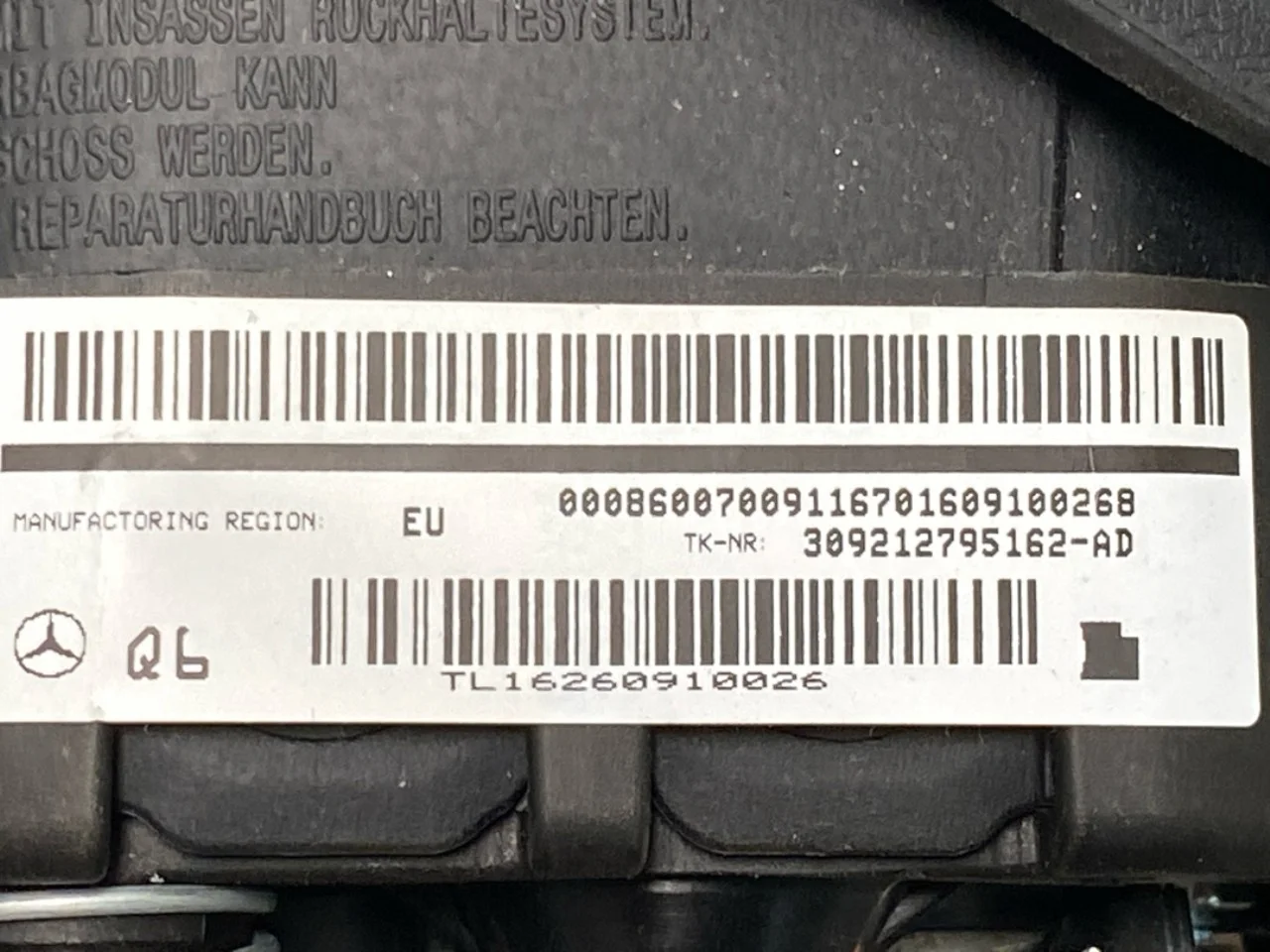 Mercedes B 180-200 W246/W242 2012-19 Légzsák, kormánypárna nézet 4