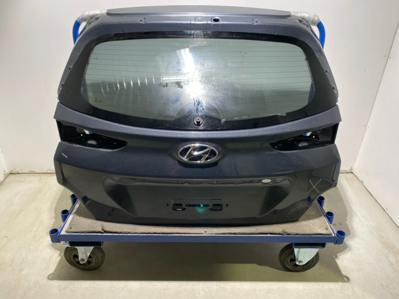 Hyundai KONA / ELECTRIC 2018-23 Tailgate, estate
