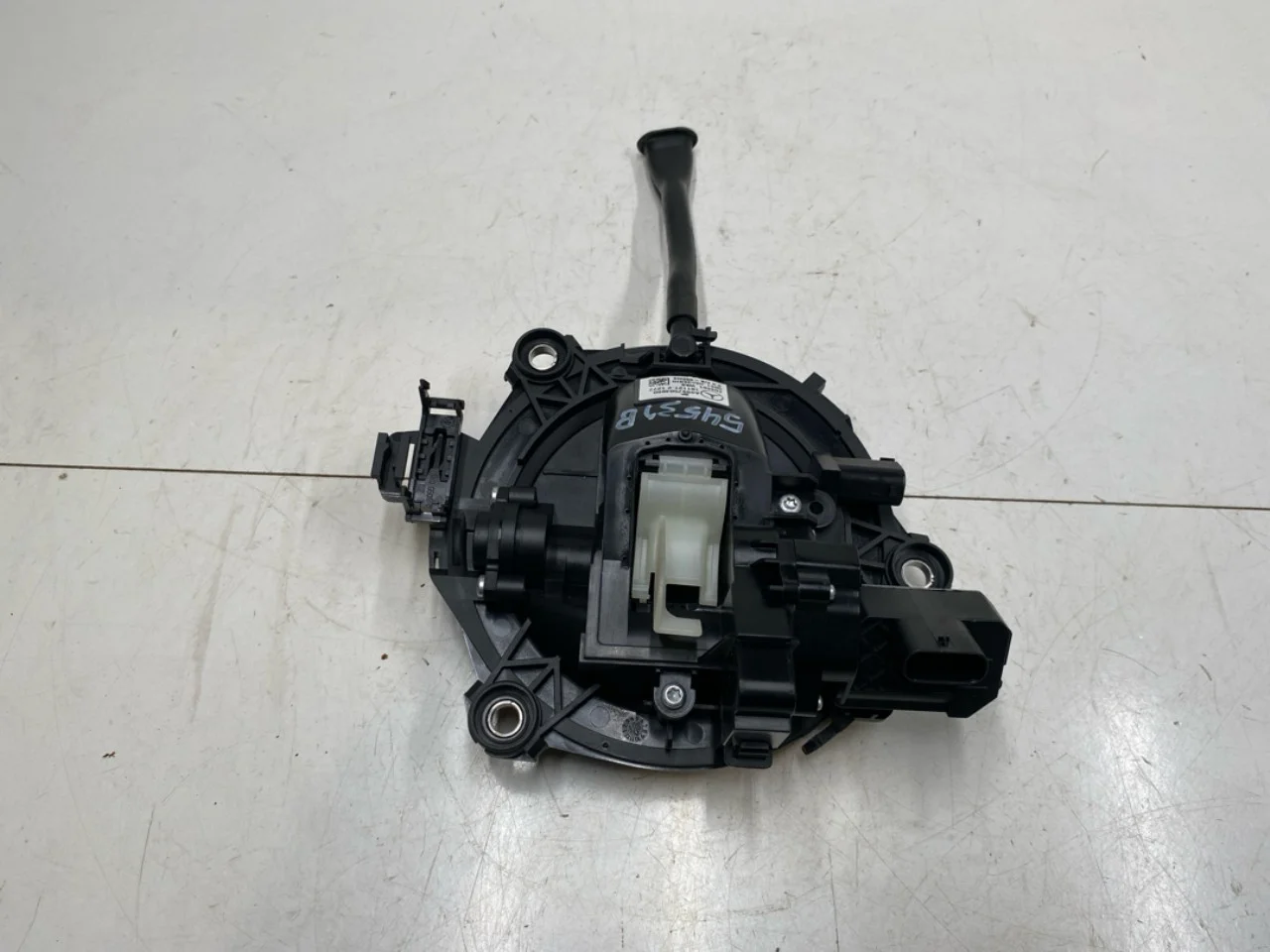 Mercedes EQC 2020- Tailgate exterior handle view 2