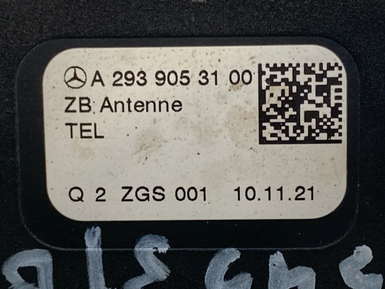 Mercedes EQC 2020- Antenna nézet 3
