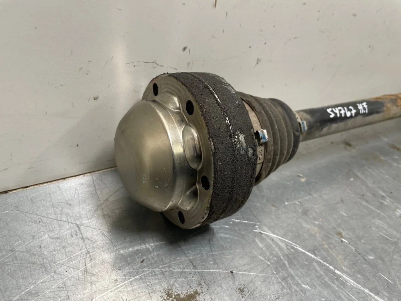 Fiat 500 2007->>24 Front right driveshaft view 2